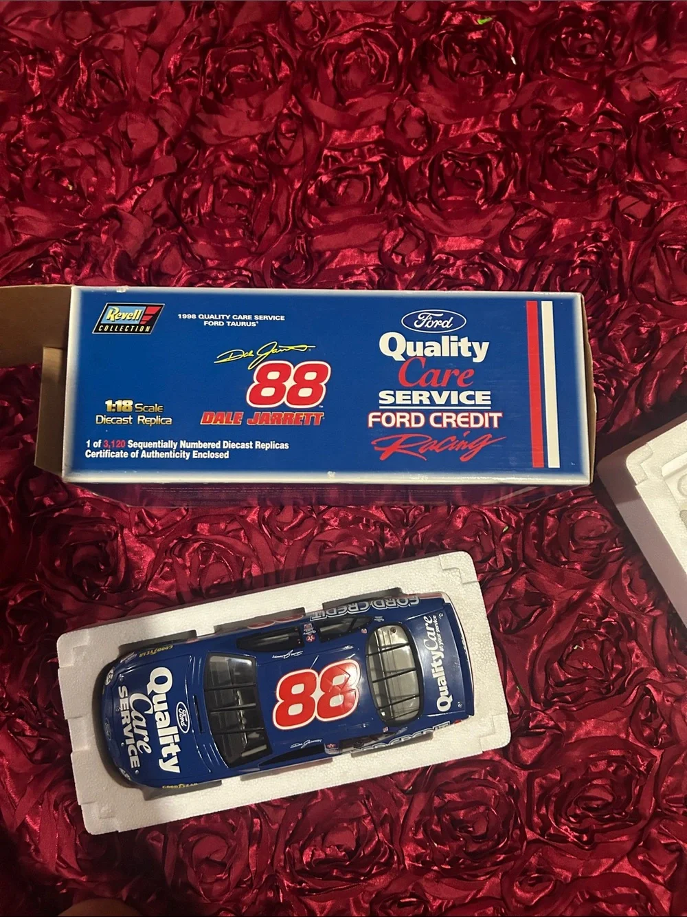 Revell Dale Jarrett #88 Quality Care Blue Racing Car Die-Cast